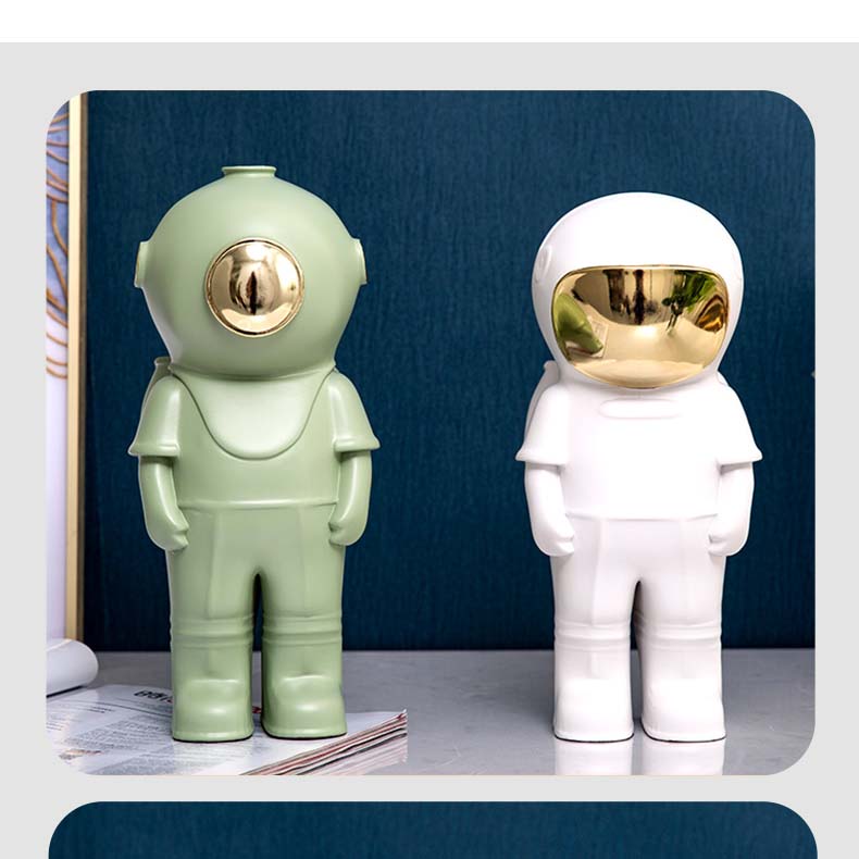 Modern Abstract Geometric Space Astronaut Sculpture Ornament