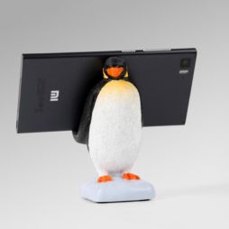 Cute Little Penguin Phone Holder