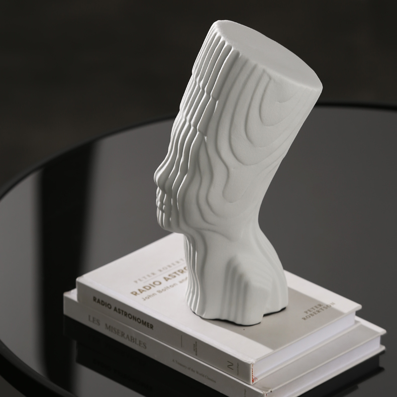 Modern Abstract Geometric Art Character Sculpture Home Decoration Ornaments