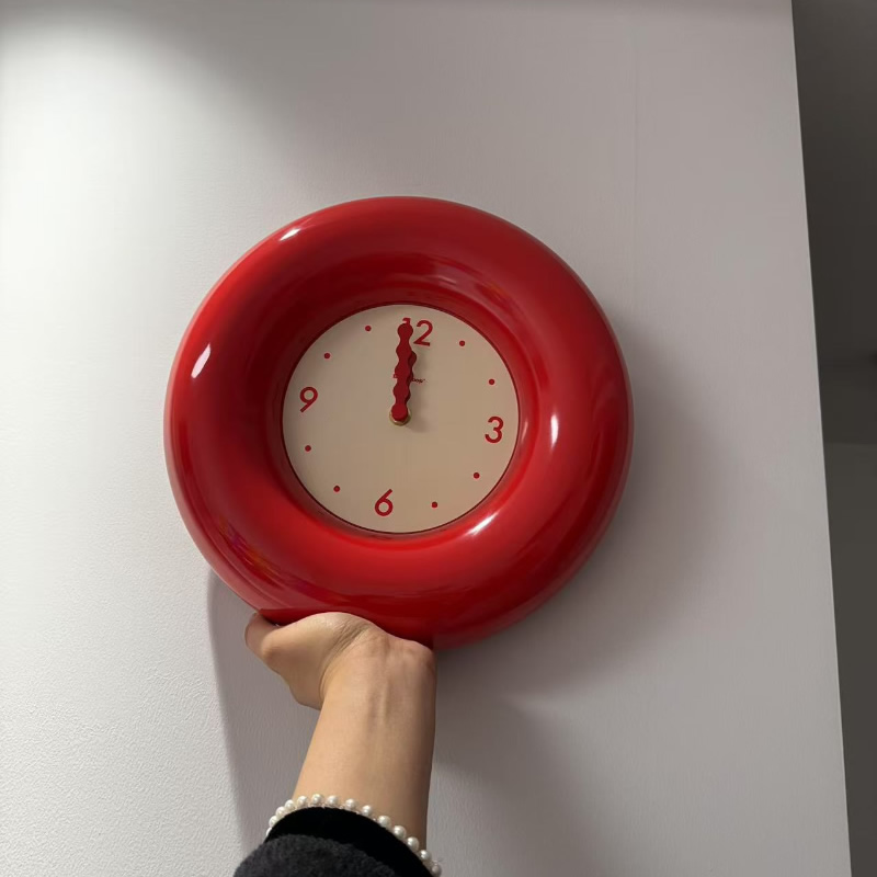 Modern Minimalist Round Wall Clock - Sleek Art  Decor for Home & Office (Orange/Red/Black)