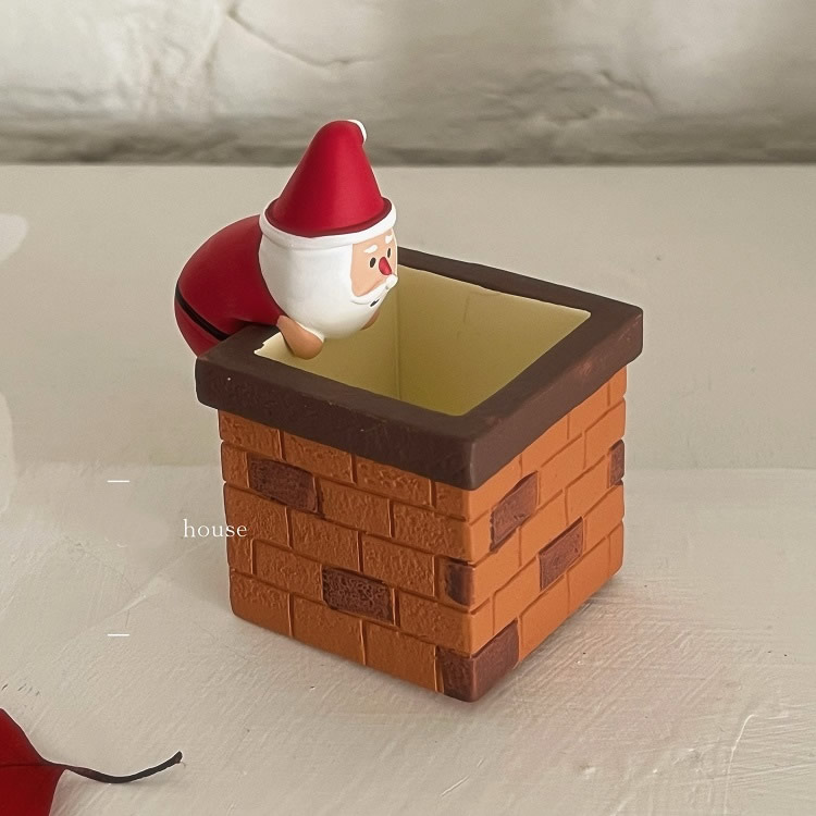 Santa Claus Chimney Pen Holder – Festive Desk Organizer