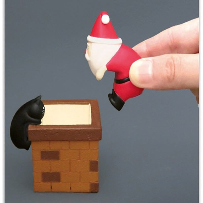 Santa Claus Chimney Pen Holder – Festive Desk Organizer